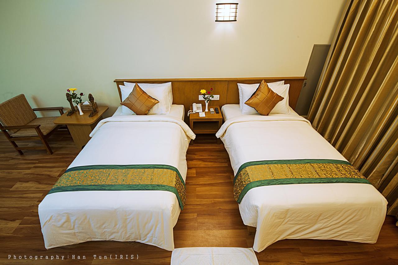Ngwe Moe Hotel Mawlamyine Exteriör bild