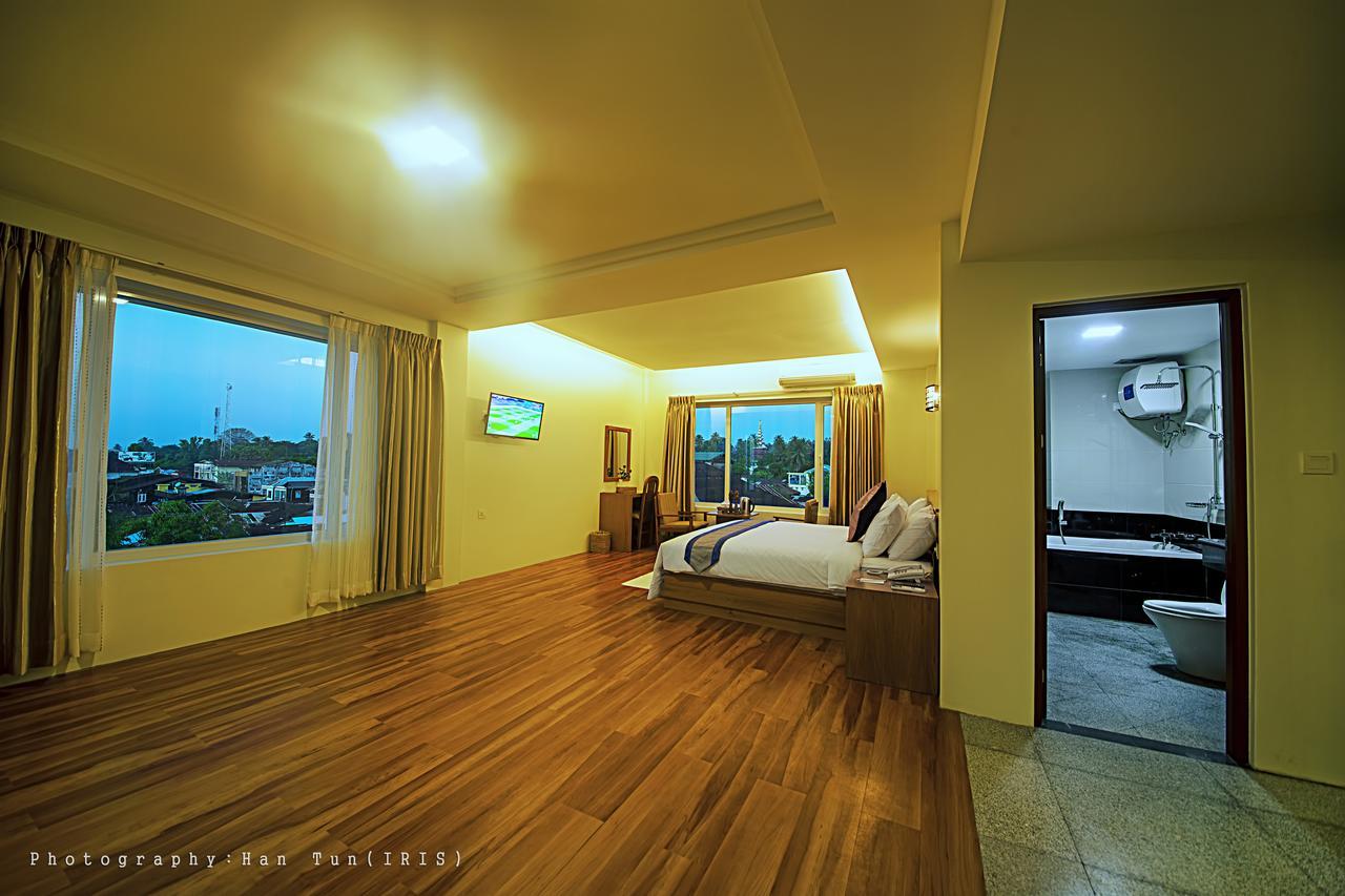 Ngwe Moe Hotel Mawlamyine Exteriör bild