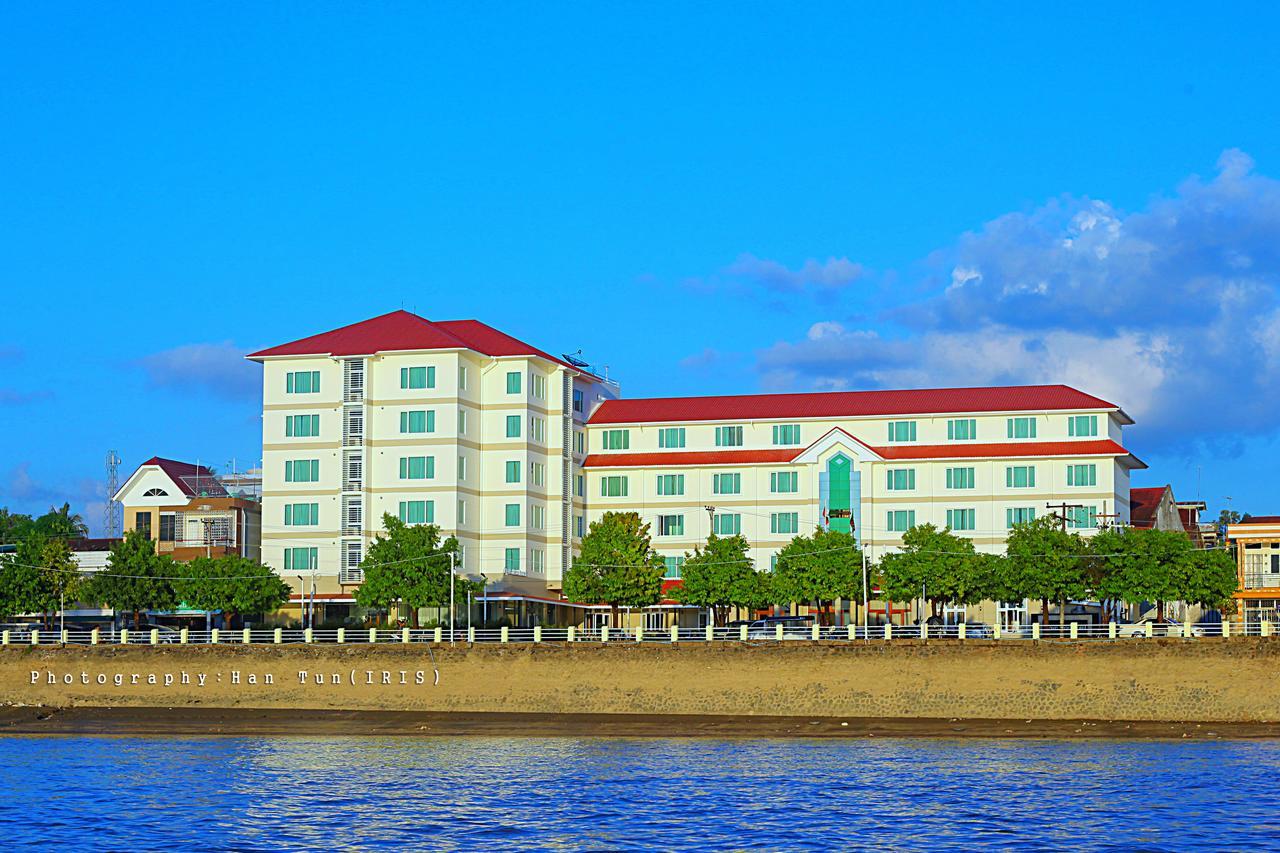 Ngwe Moe Hotel Mawlamyine Exteriör bild