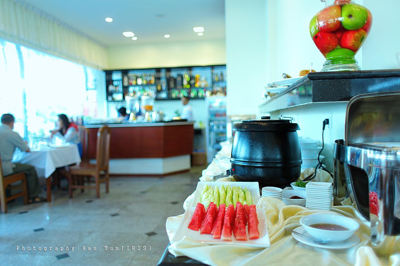 Ngwe Moe Hotel Mawlamyine Exteriör bild