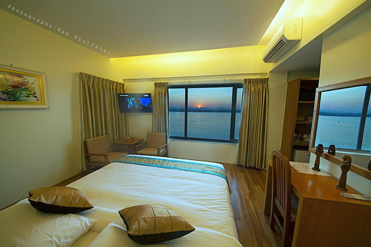 Ngwe Moe Hotel Mawlamyine Exteriör bild