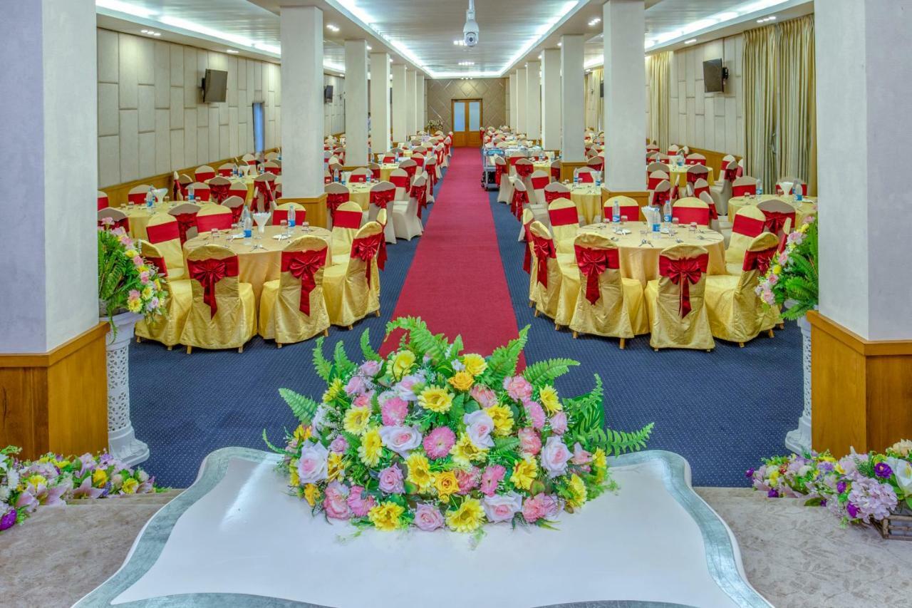 Ngwe Moe Hotel Mawlamyine Exteriör bild